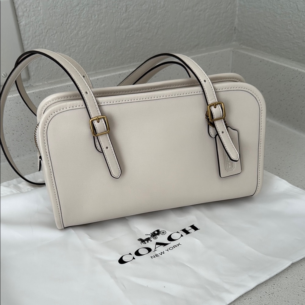 Coach Cream Swinger Bag